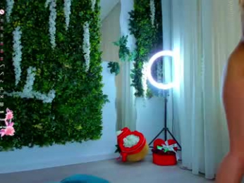 zinasquirts chaturbate stream image