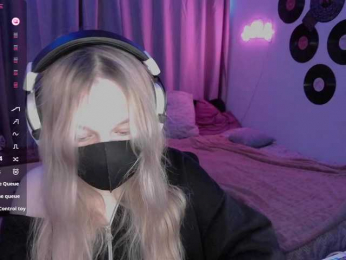 qwertikcam bongacams stream image