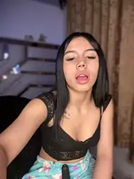 Laura-Khalifa stripchat stream image