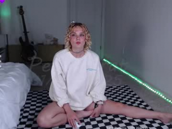 petitebrat chaturbate stream image