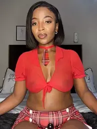 ThickBaddieSA stripchat stream image