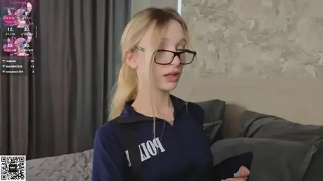 Naughty__Couplles stripchat stream image