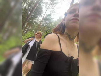 Molly-and-Ewa bongacams stream image