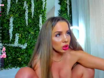 zinasquirts chaturbate stream image