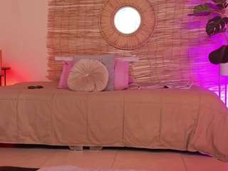 lady-brownn camsoda stream image