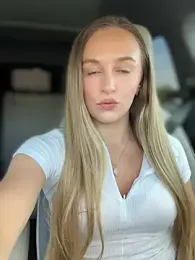 lunagirl13 stripchat stream image