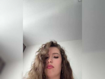 YourLadyyy bongacams stream image