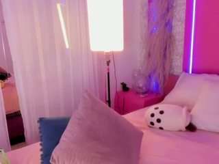 emyliesander camsoda stream image