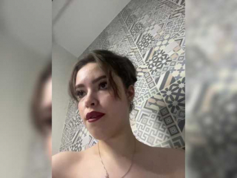 YourLadyyy bongacams stream image