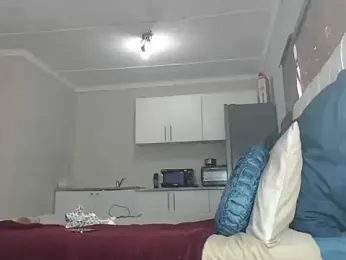 Melanin-Monroeee stripchat stream image