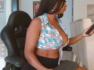 yettzaretth camsoda stream image