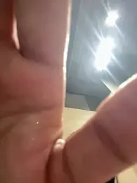 Tina_995 stripchat stream image