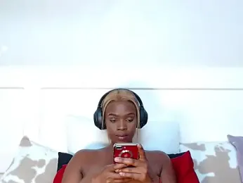 LuciousLips96 stripchat stream image