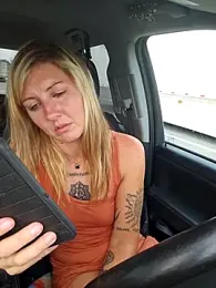 SheIsSomething stripchat stream image