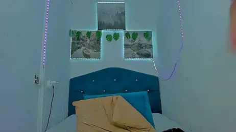 RedAssHottie stripchat stream image