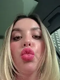 Alirawrz stripchat stream image