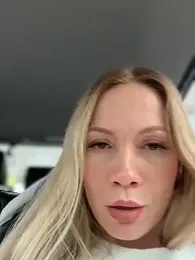 LavenderHot stripchat stream image