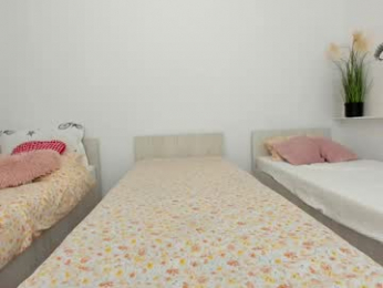 ehotlovea chaturbate stream image