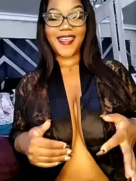 Spotty_Coochie stripchat stream image