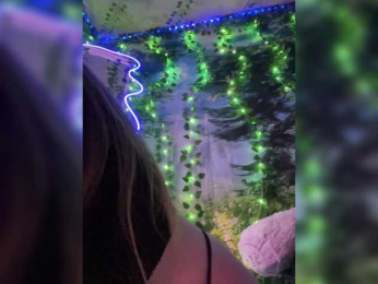 -Summer- bongacams stream image