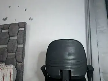 aurelialux stripchat stream image