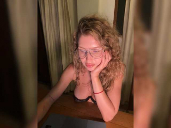 sweetpeach77 bongacams stream image