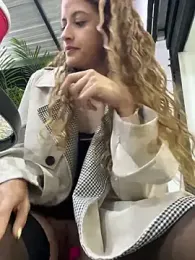 alana15 stripchat stream image