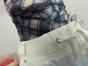 ehotlovea chaturbate stream image