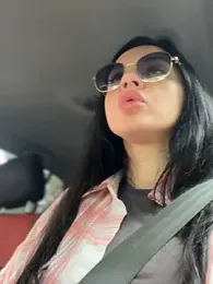 JulliaVegas stripchat stream image