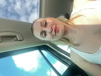 legsLONG stripchat stream image