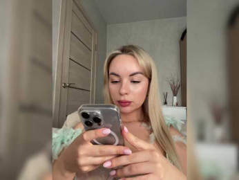 Mila-m bongacams stream image