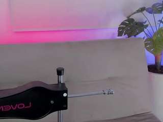 riley-pride camsoda stream image