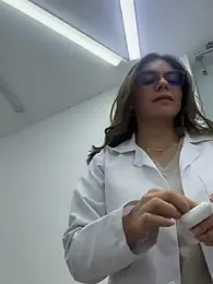 alicee16 stripchat stream image