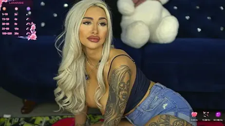 GoldenAmber stripchat stream image