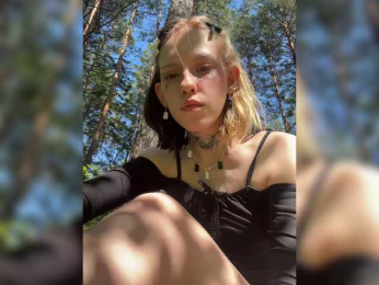 Molly-and-Ewa bongacams stream image