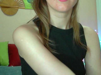 Lolakisss bongacams stream image