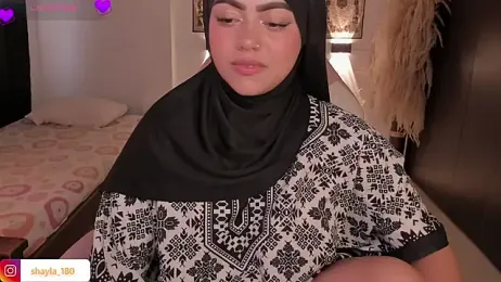 shayla_18 stripchat stream image