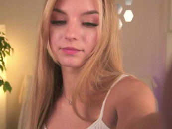 ilittleheart bongacams stream image