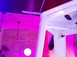 lady-brownn camsoda stream image