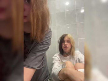 Molly-and-Ewa bongacams stream image