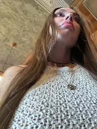 Emma_Catt stripchat stream image