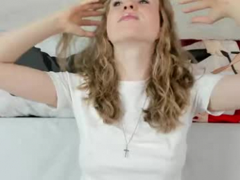 b4by_emilia chaturbate stream image