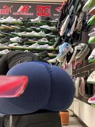 kim_monti stripchat stream image