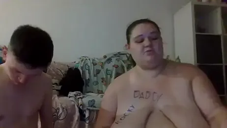 curvy_crystal stripchat stream image