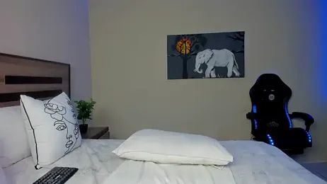 Renee-18 stripchat stream image