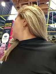 _Abril-Office1 stripchat stream image