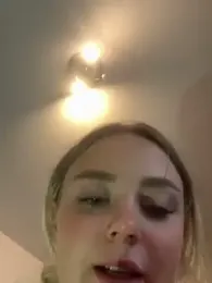 CherryEmmy stripchat stream image