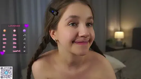 AmiLewis stripchat stream image