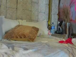 emily-86 camsoda stream image