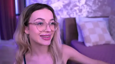 KylieJoyce stripchat stream image